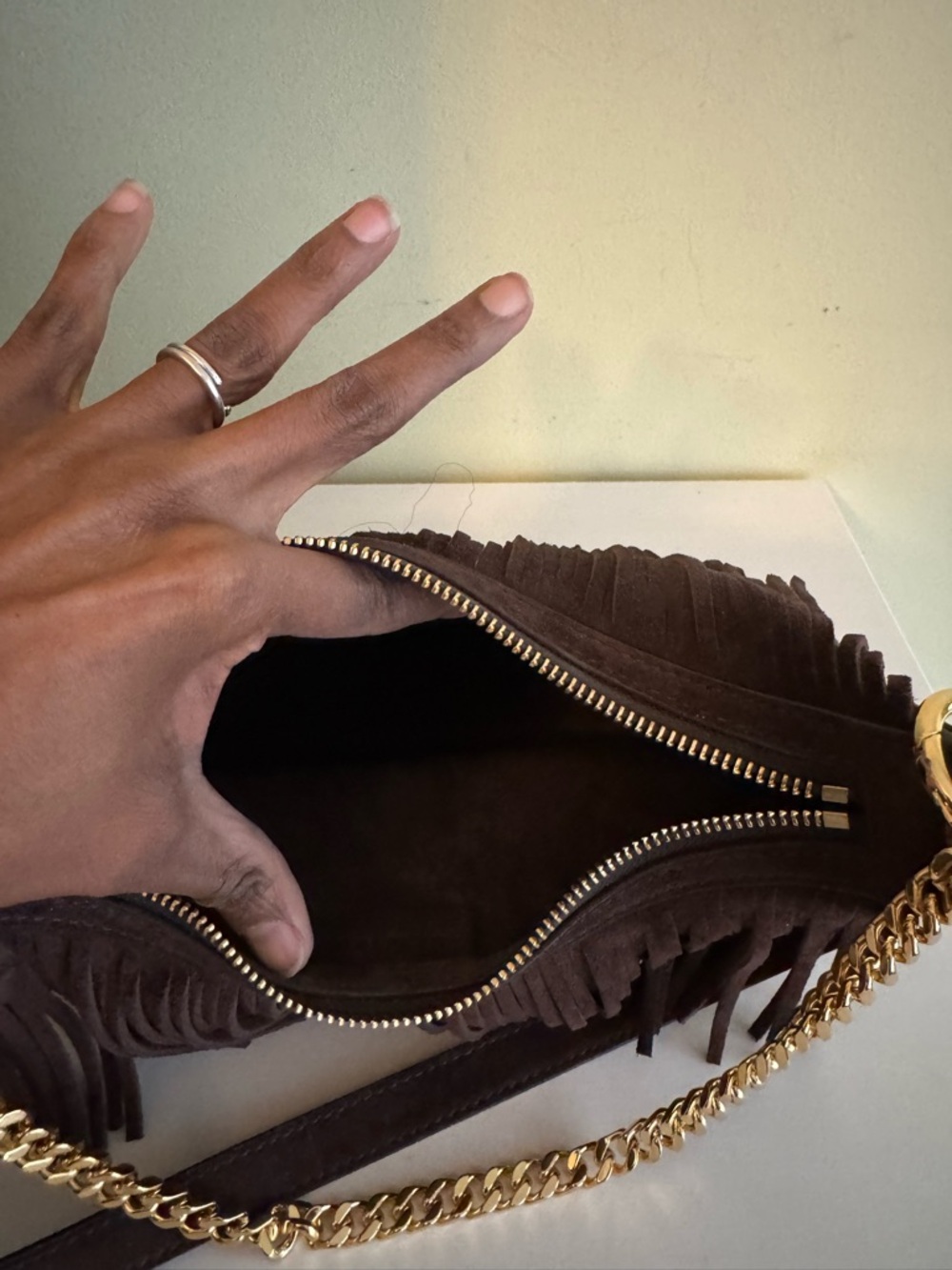 Veronica Beard Fortune bag : Fringe Suede Crossbody Bag with Gold Chain - Picture 4 of 5
